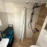 Perle Am Yachthafen - Chic Aparment דירה באד צווישנהם